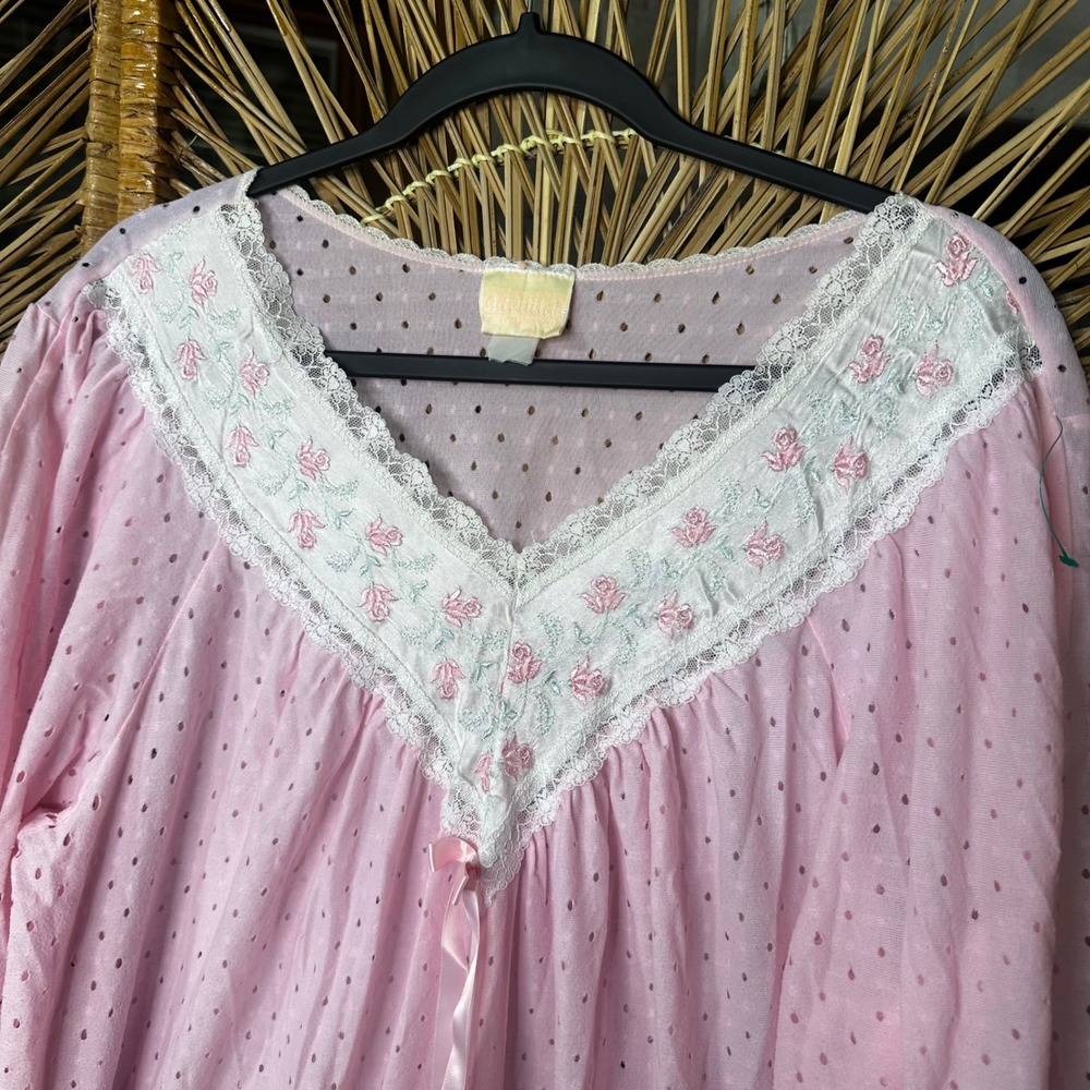 Vintage Adonna Woman Pink Pointelle Nightgown Floral Embroidered Lace Trim XL‎